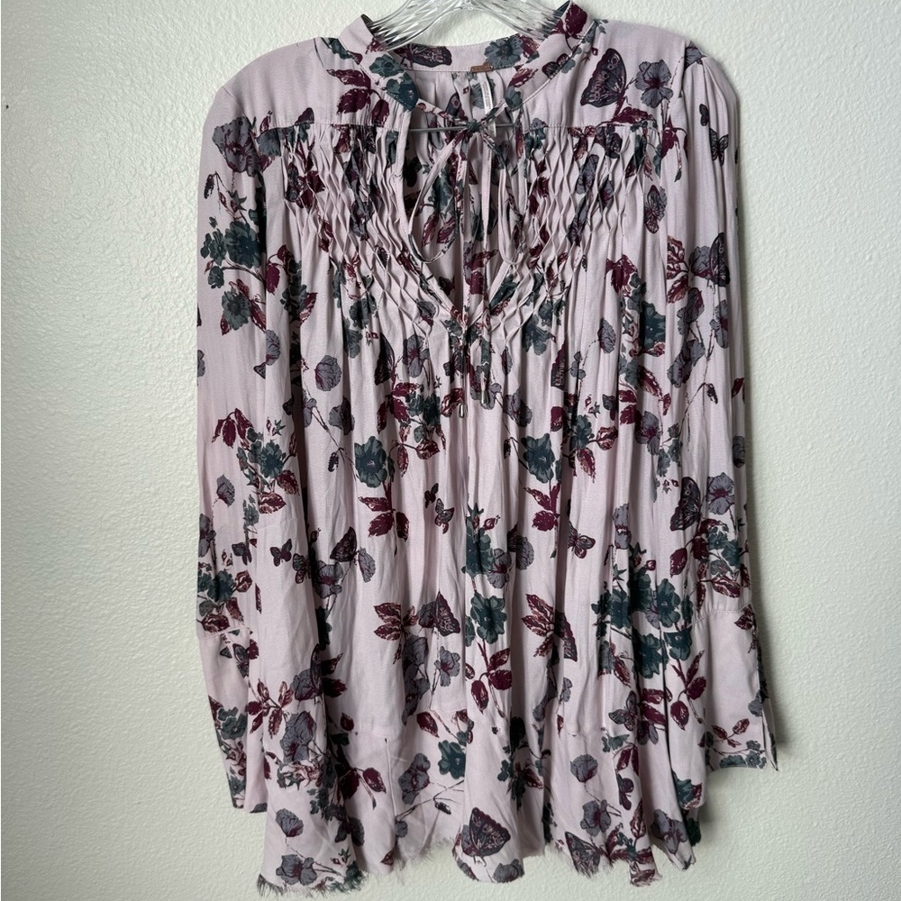 Free People Pebble Crepe So Fine Smocked Tunic Top Size XS - Picture 2 of 6